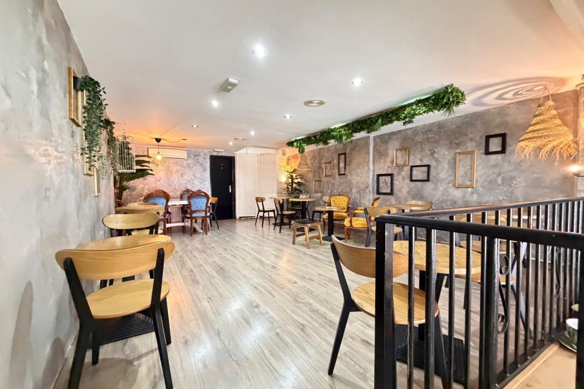Revente - Commercial - Torrevieja - Center