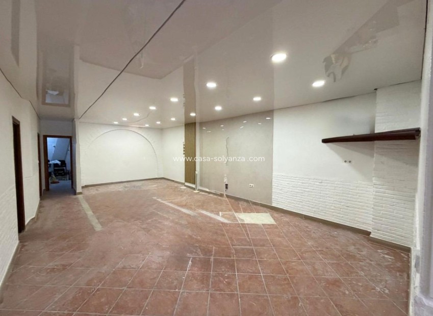 Revente - Commercial - Torrevieja - Estacion Autobuses