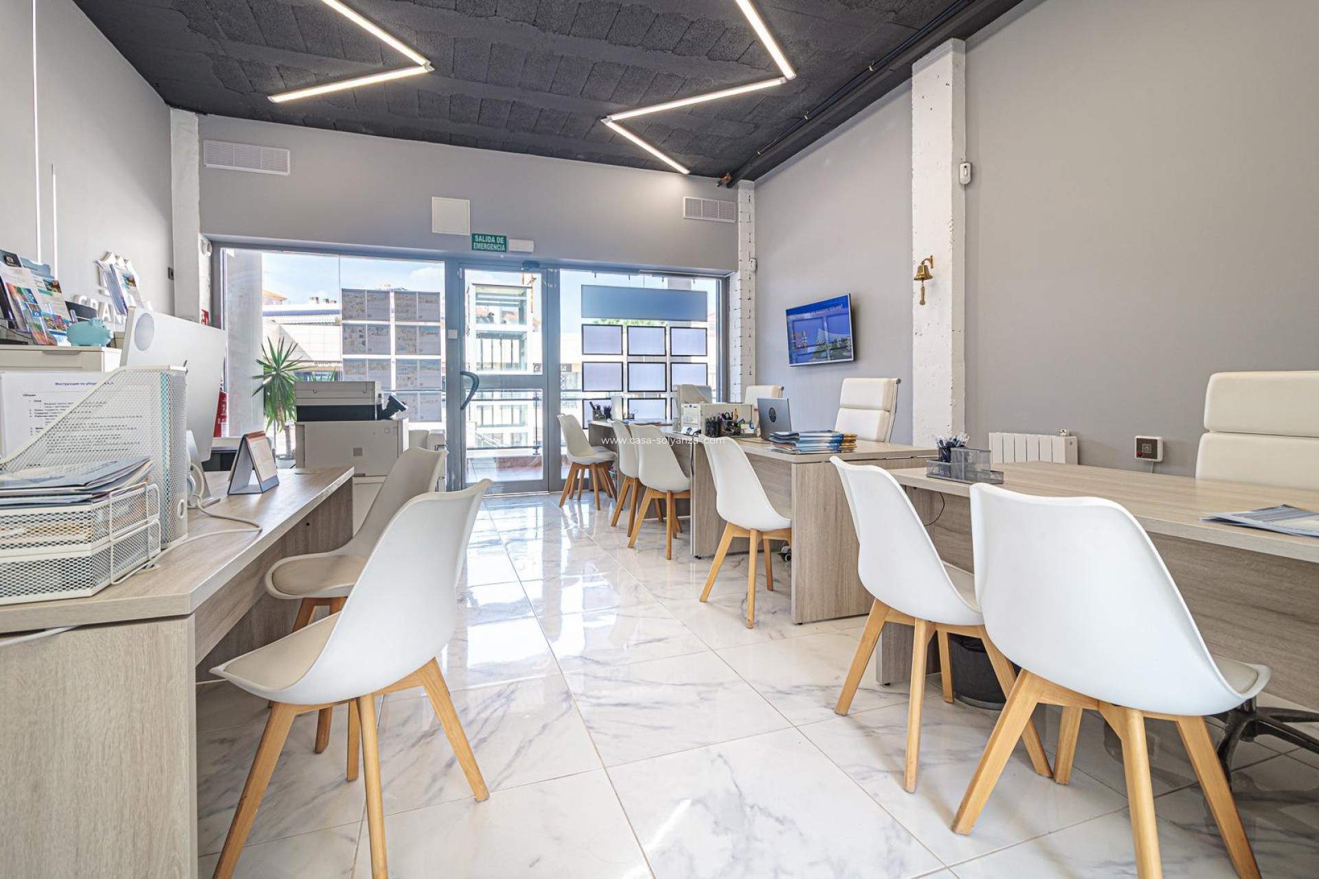 Revente - Commercial - Torrevieja - La Mata