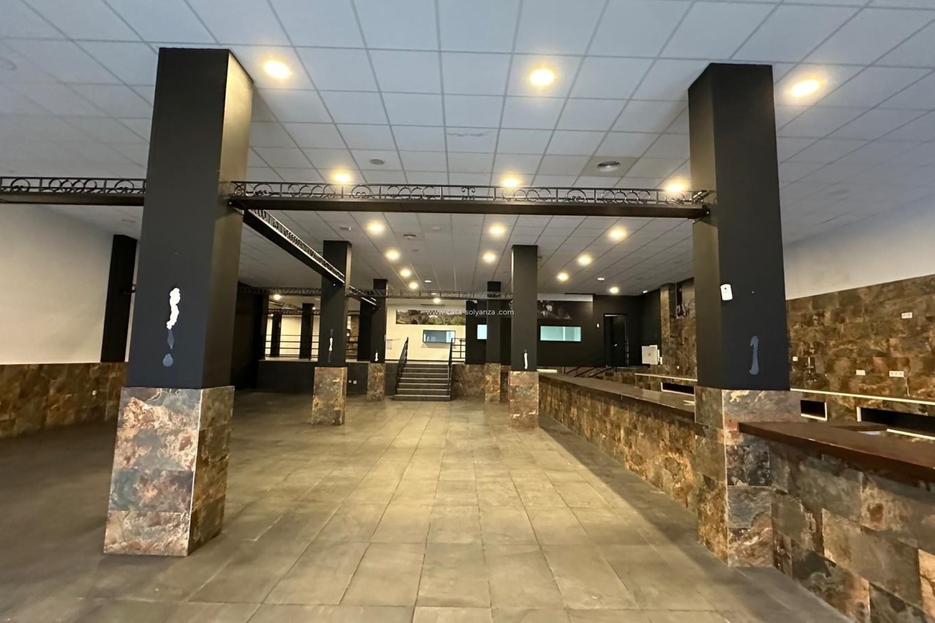 Revente - Commercial - Torrevieja - Paseo Maritimo