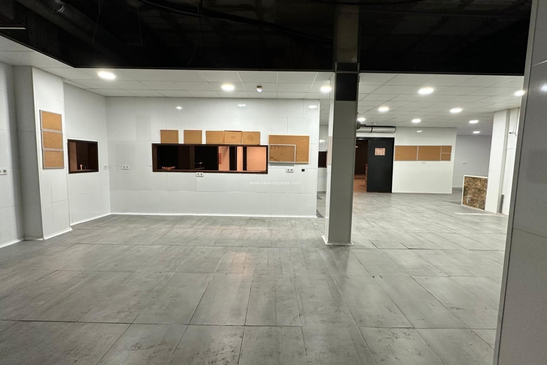 Revente - Commercial - Torrevieja - Paseo Maritimo