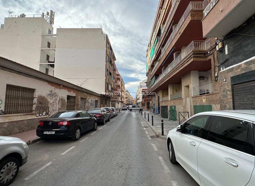 Revente - Commercial - Torrevieja - Paseo Maritimo