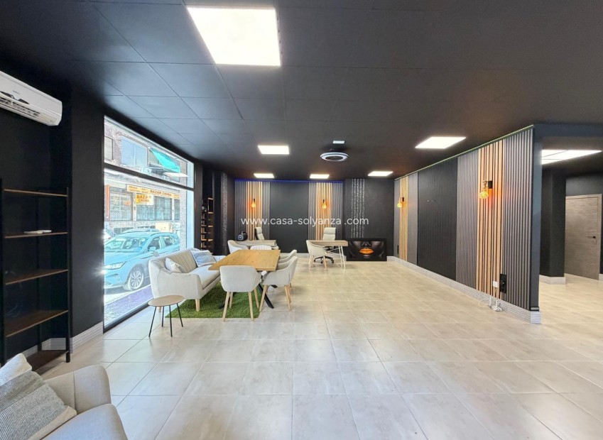 Revente - Commercial - Torrevieja - Playa de los Locos