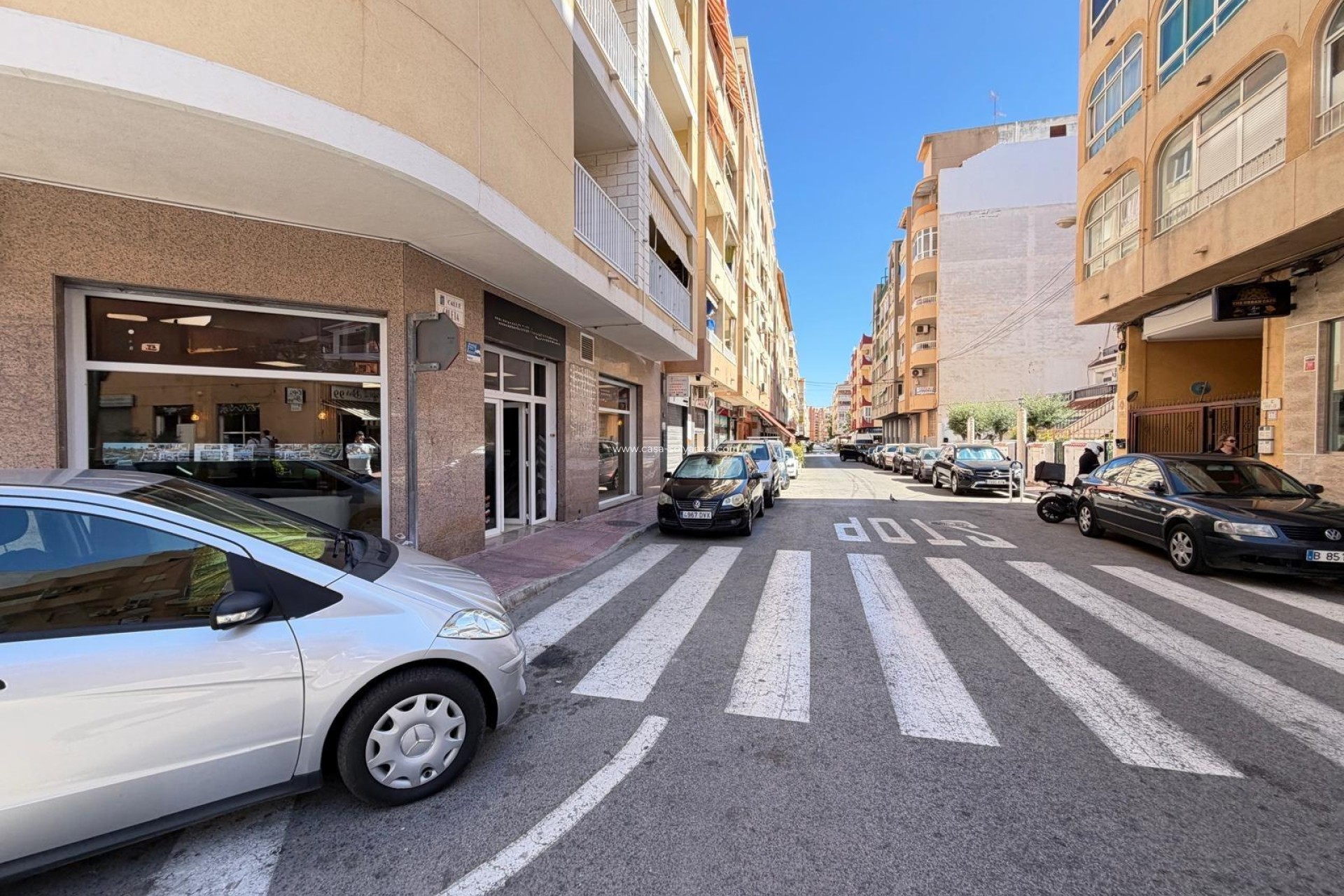 Revente - Commercial - Torrevieja - Playa de los Locos