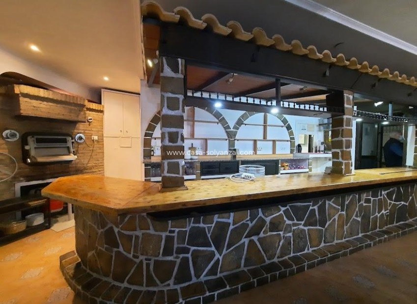 Revente - Commercial - Torrevieja - Playa De Los Naufragos