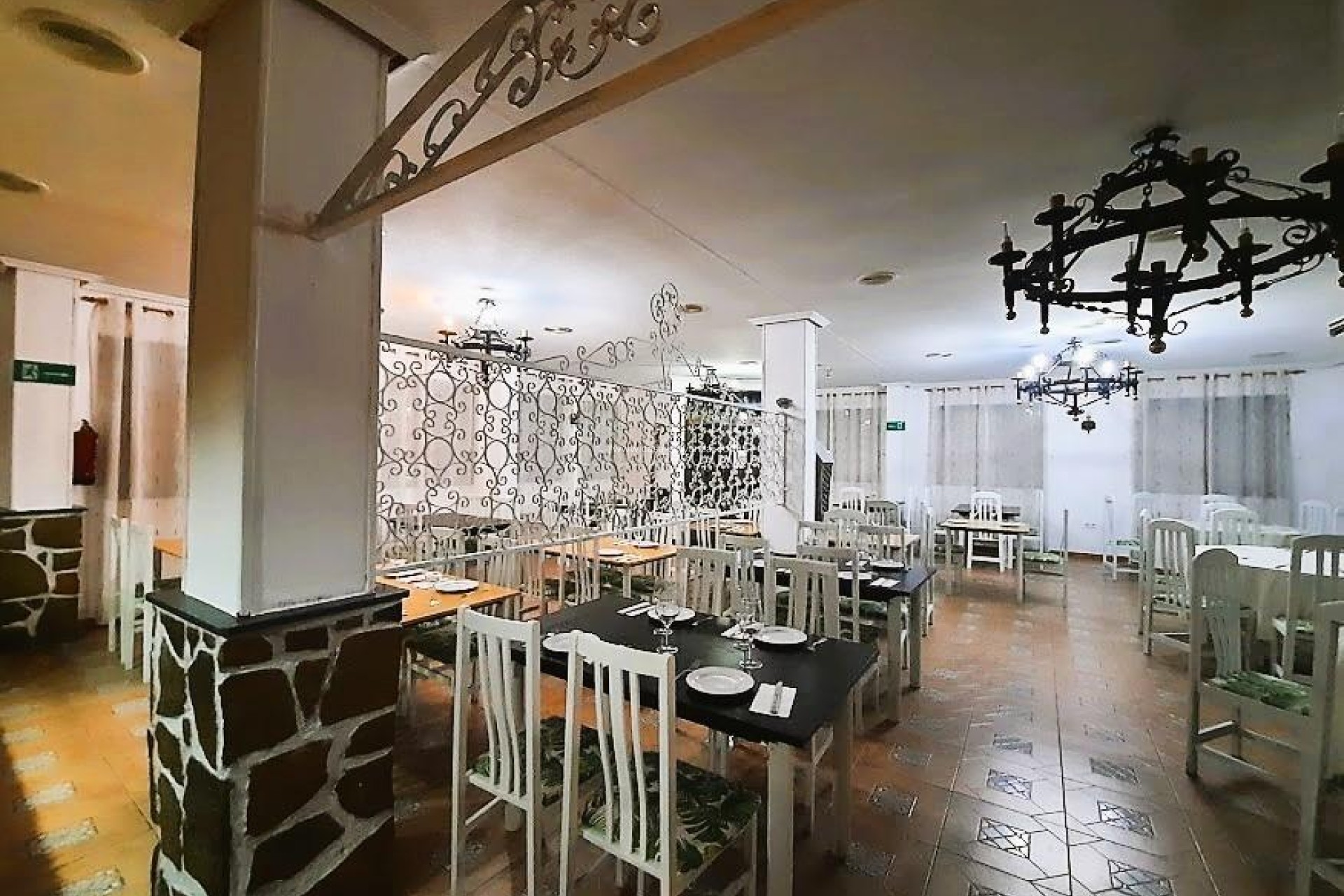 Revente - Commercial - Torrevieja - Playa De Los Naufragos