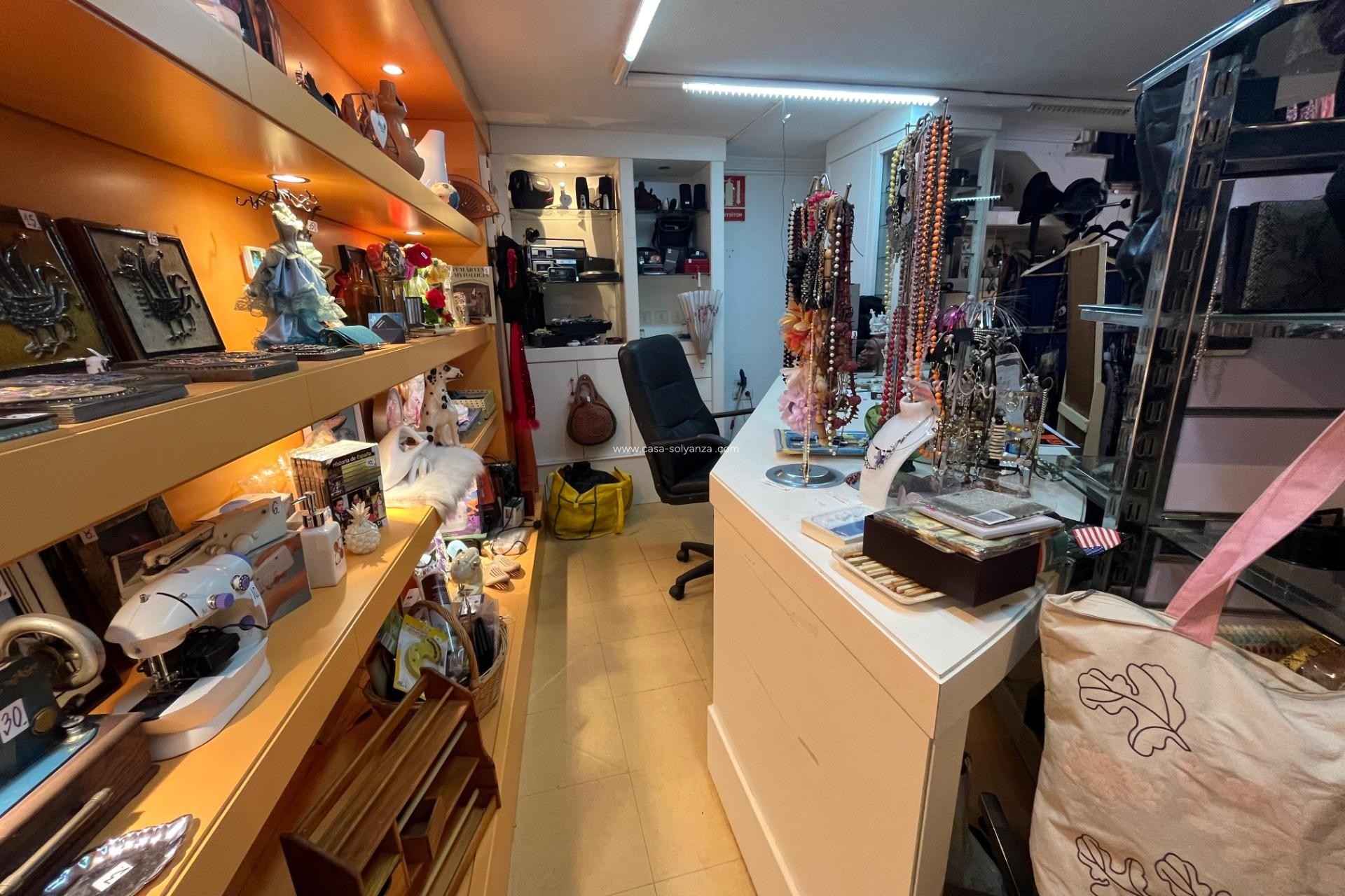 Revente - Commercial - Torrevieja