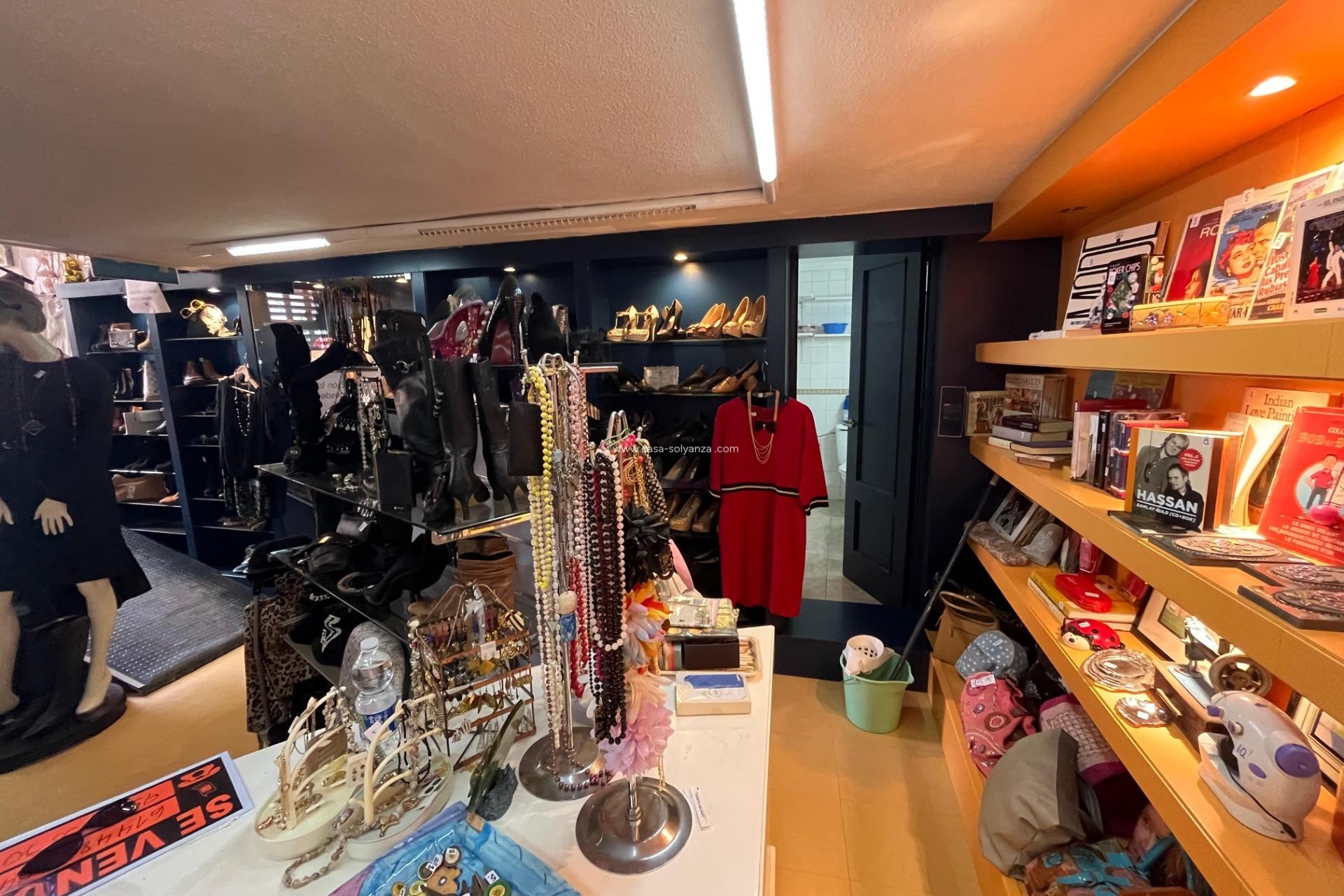 Revente - Commercial - Torrevieja