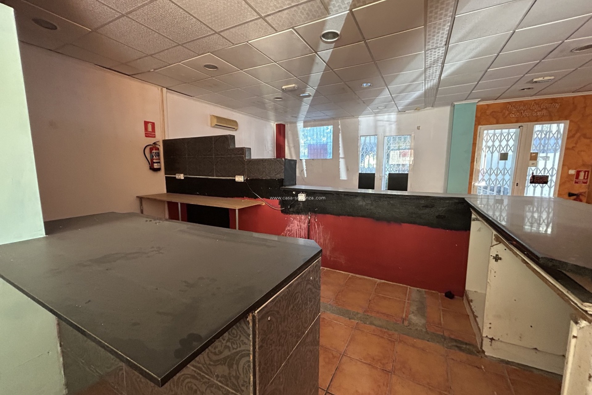 Revente - Commercial - Villamartin - Costa Blanca