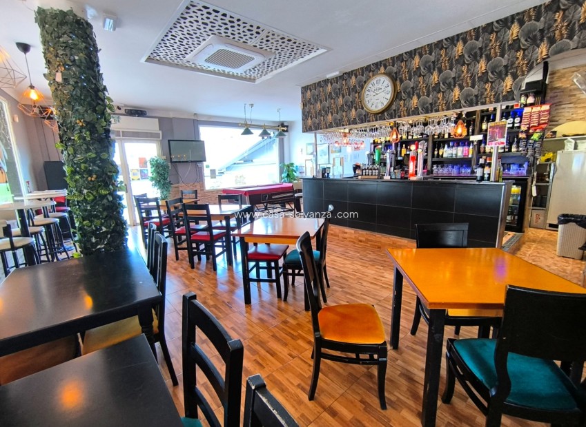 Revente - Commercial - Villamartin - Villamartín