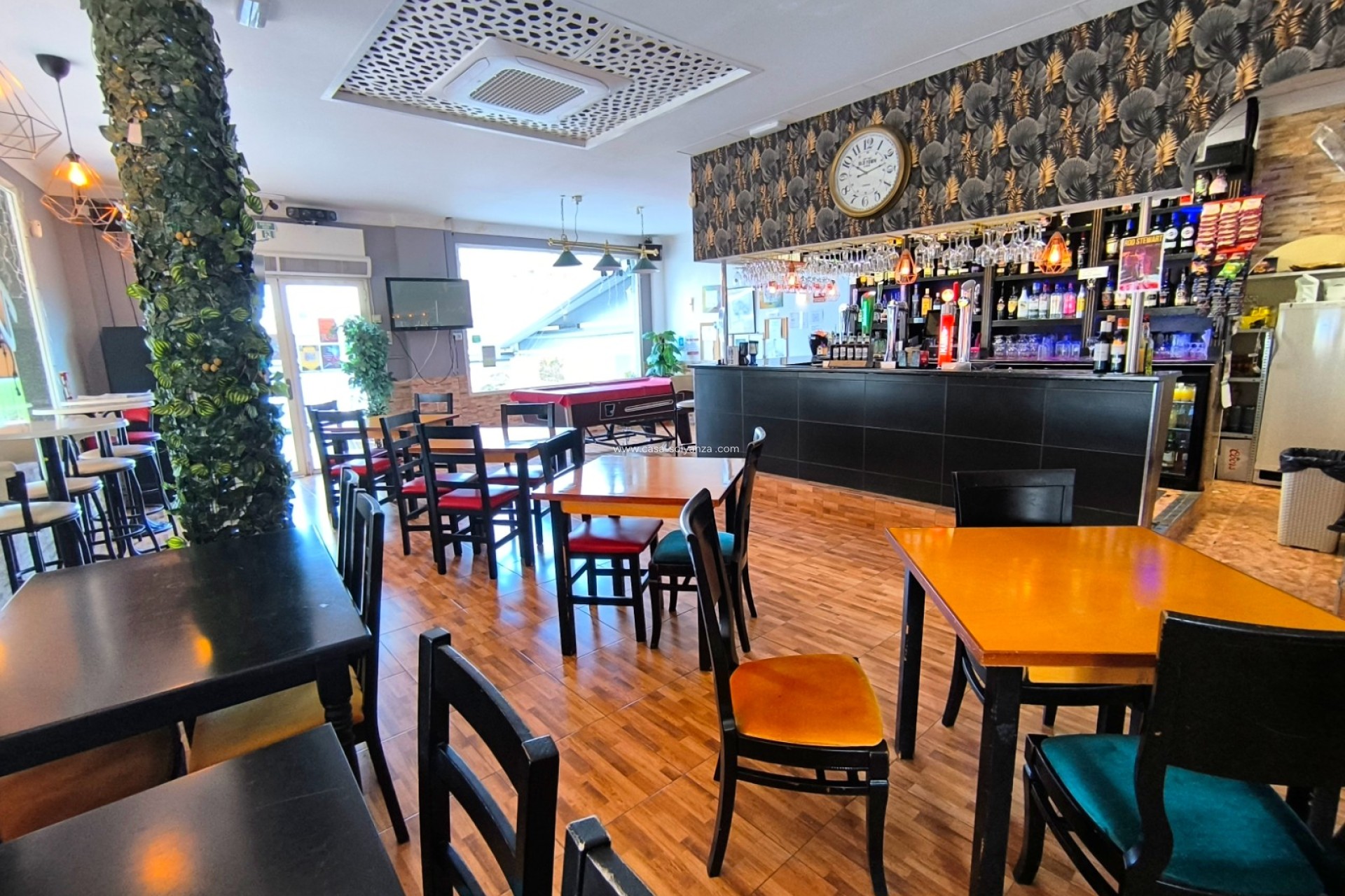 Revente - Commercial - Villamartin - Villamartín