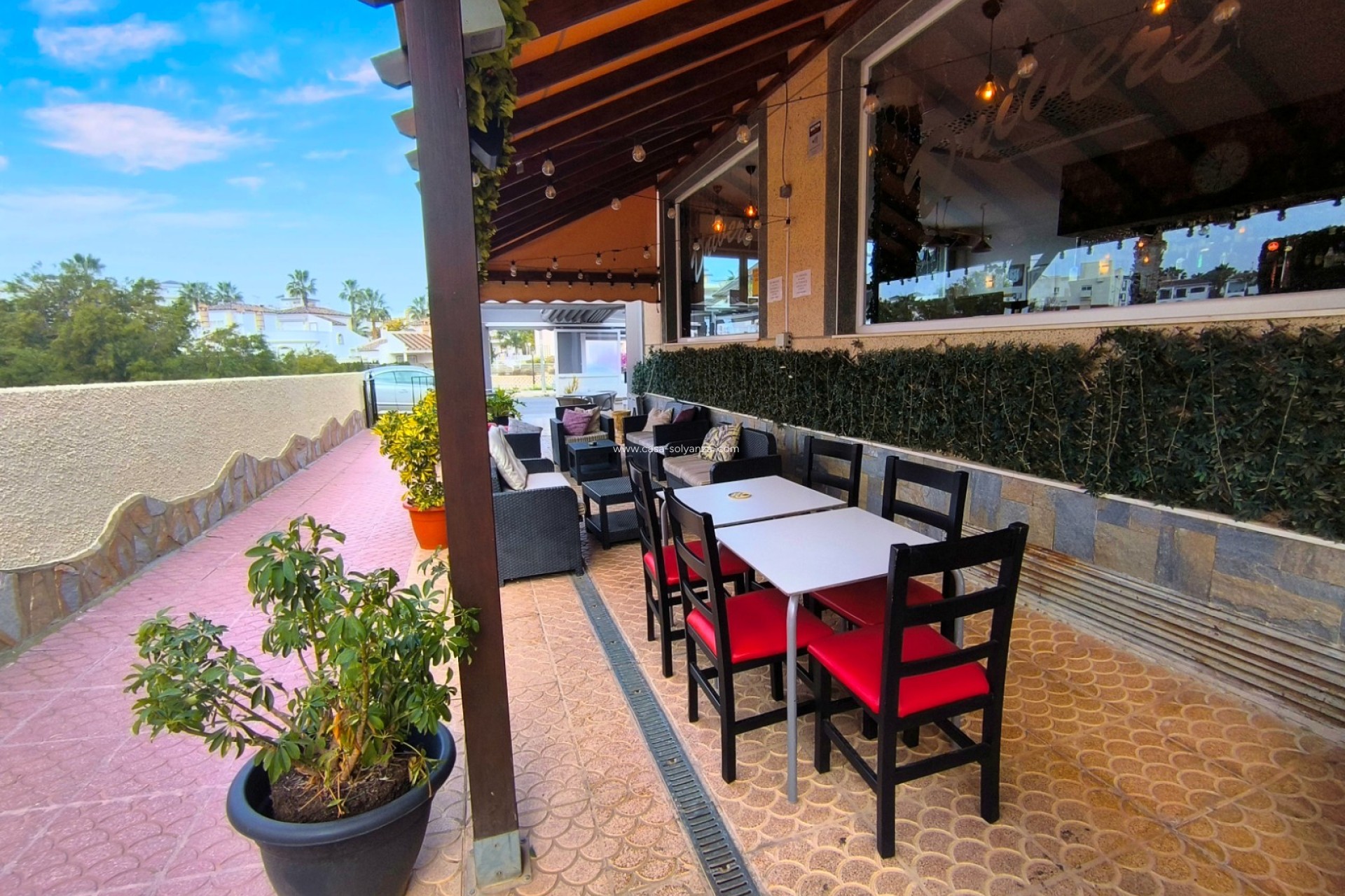 Revente - Commercial - Villamartin - Villamartín