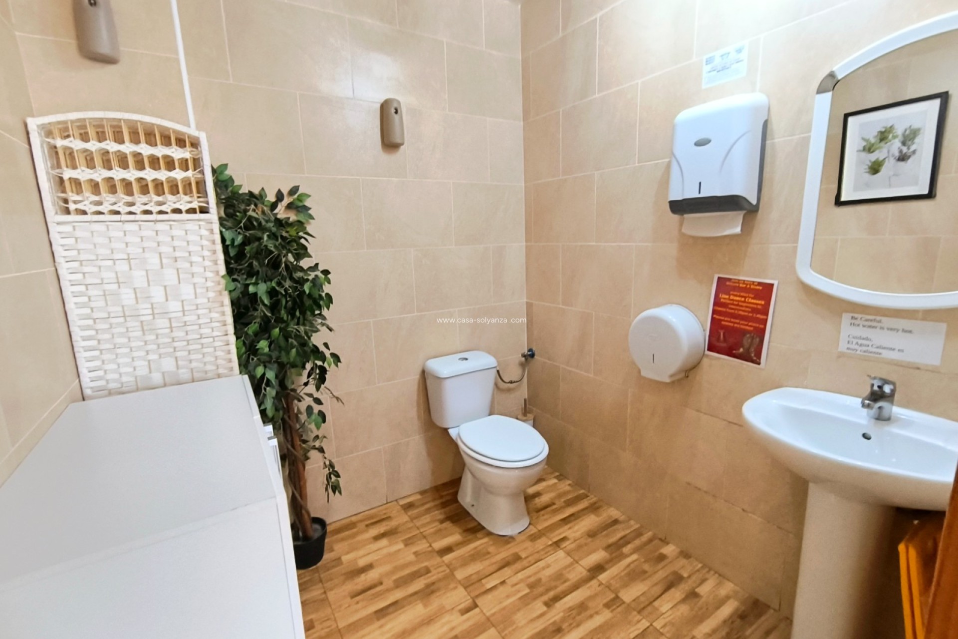 Revente - Commercial - Villamartin - Villamartín