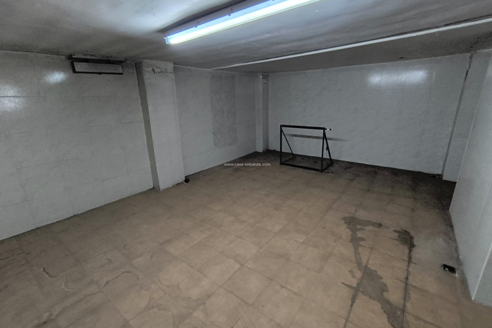 Revente - Commercial - Yecla - Inland