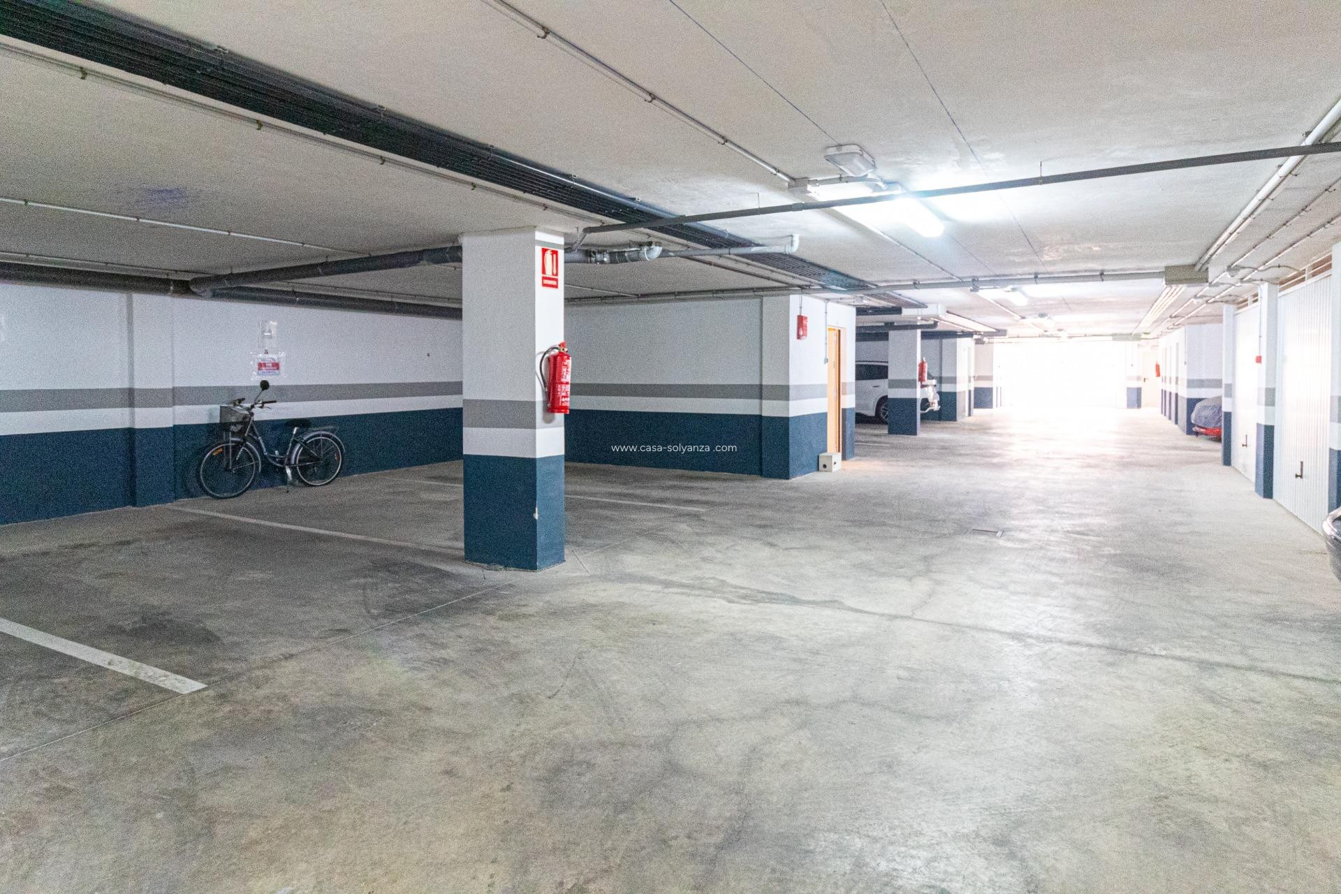 Revente - Garage - Orihuela Costa - Agua Marina