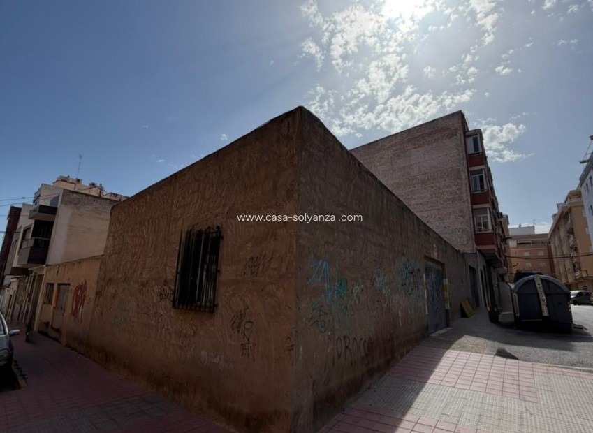 Revente - Land - Torrevieja - Center