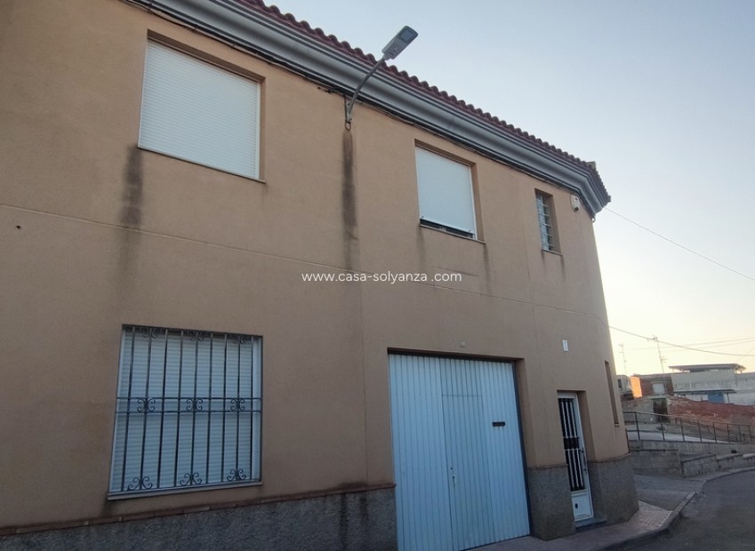 Revente - Maison de ville - Caudete