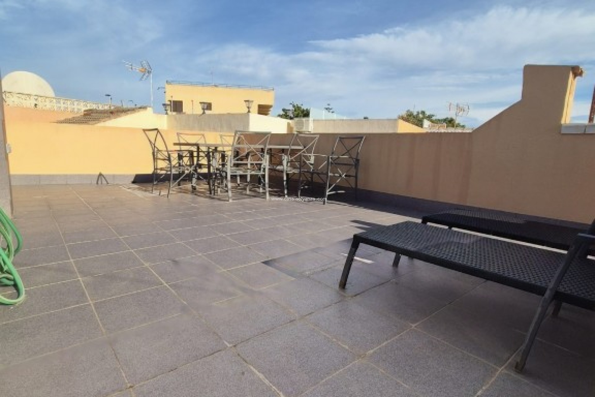 Revente - Maison de ville - La Rosaleda - Inland