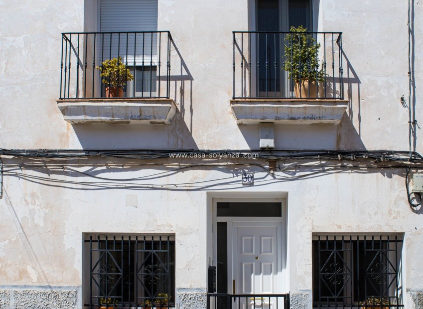 Revente - Maison de ville - Pinoso - Avenida Maisonnave 30