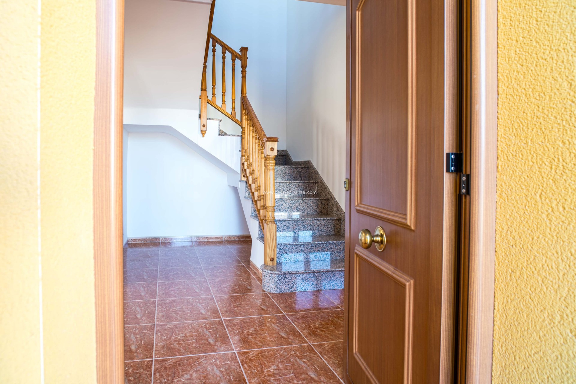 Revente - Maison de ville - Pinoso - Calle Dalias 1