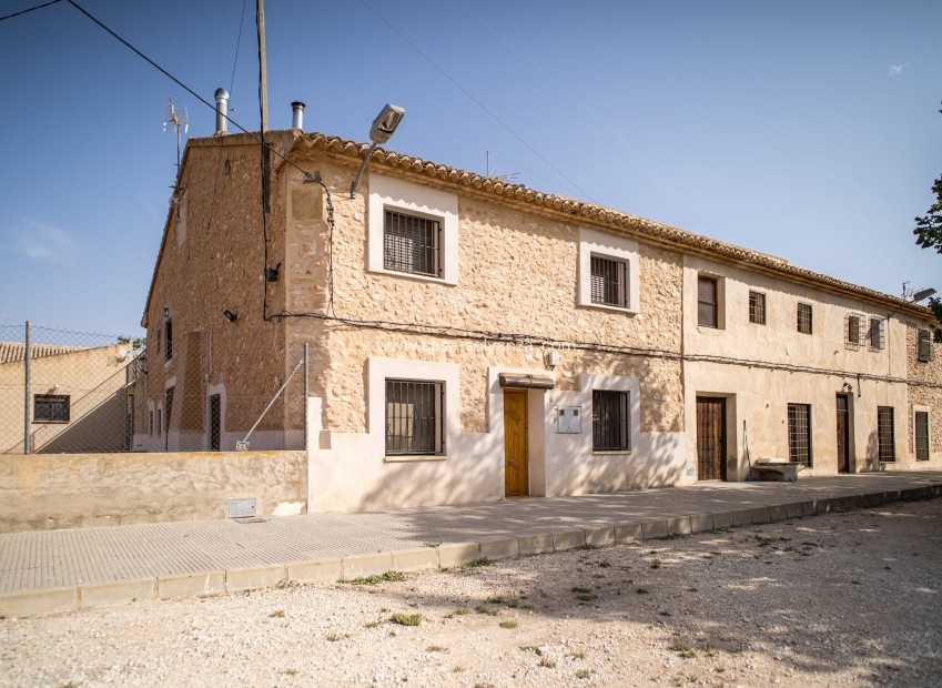 Revente - Maison de ville - Pinoso - El Paredon