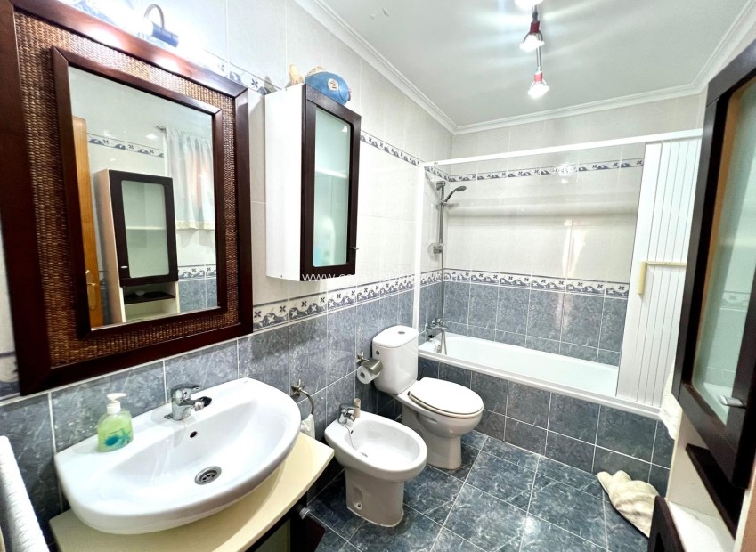 Revente - Maison de ville - Pinoso - Inland