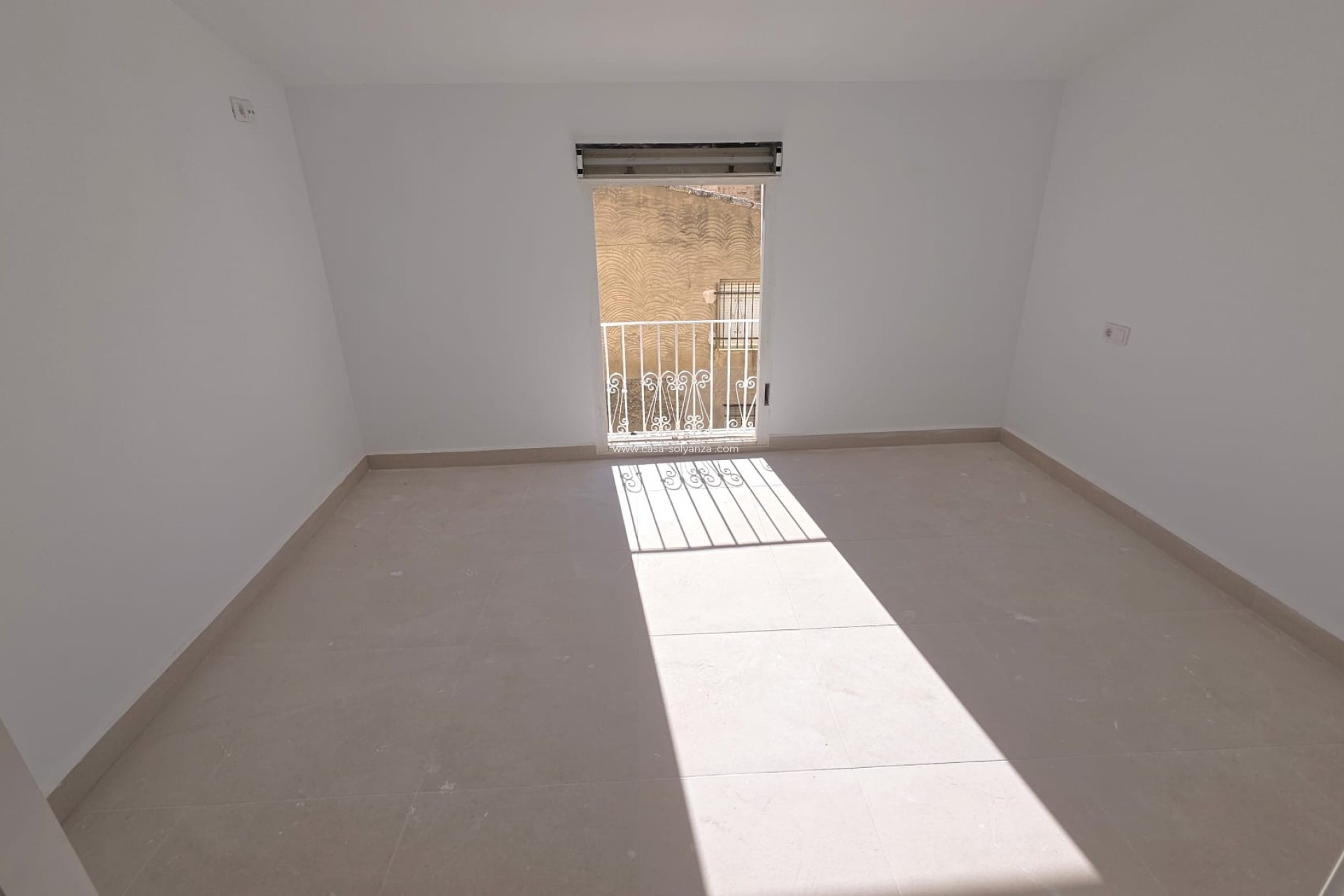 Revente - Maison de ville - Pinoso - Inland