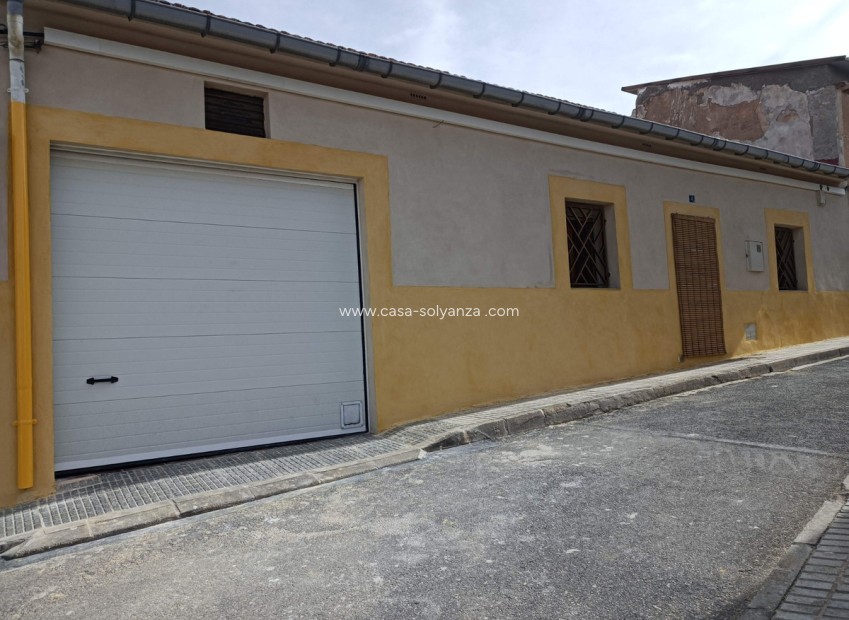 Revente - Maison de ville - Pinoso - Pinoso Centro