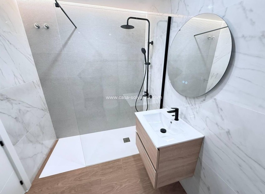 Revente - Maison de ville - Torrevieja - Aguas nuevas