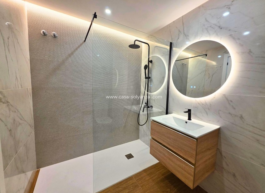 Revente - Maison de ville - Torrevieja - Aguas nuevas