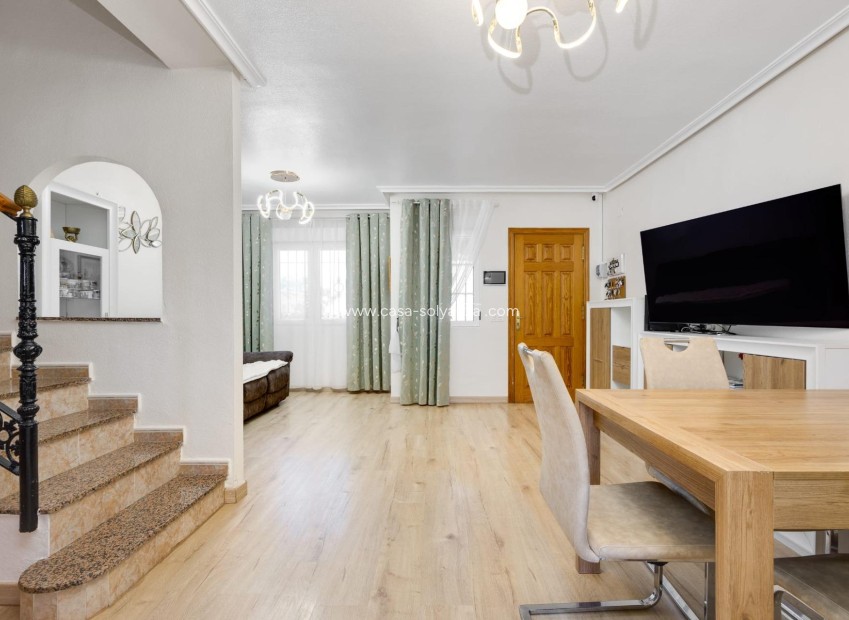 Revente - Maison de ville - Torrevieja - Aguas nuevas