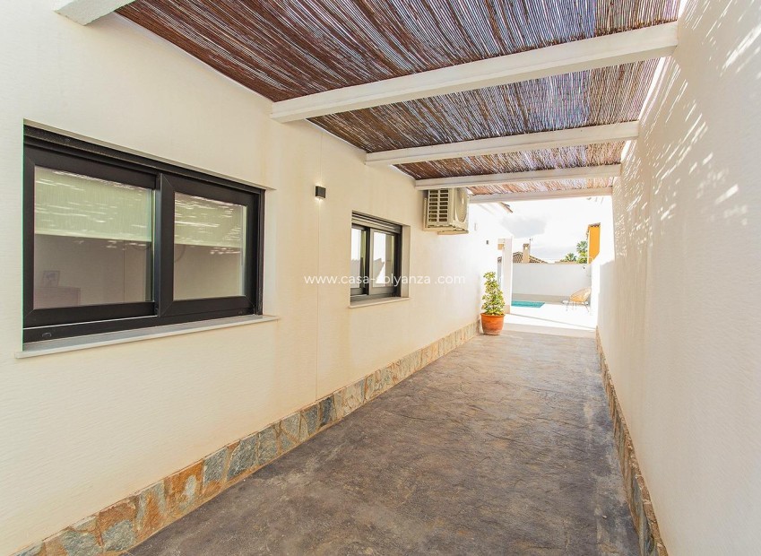 Revente - Maison de ville - Torrevieja - La Siesta