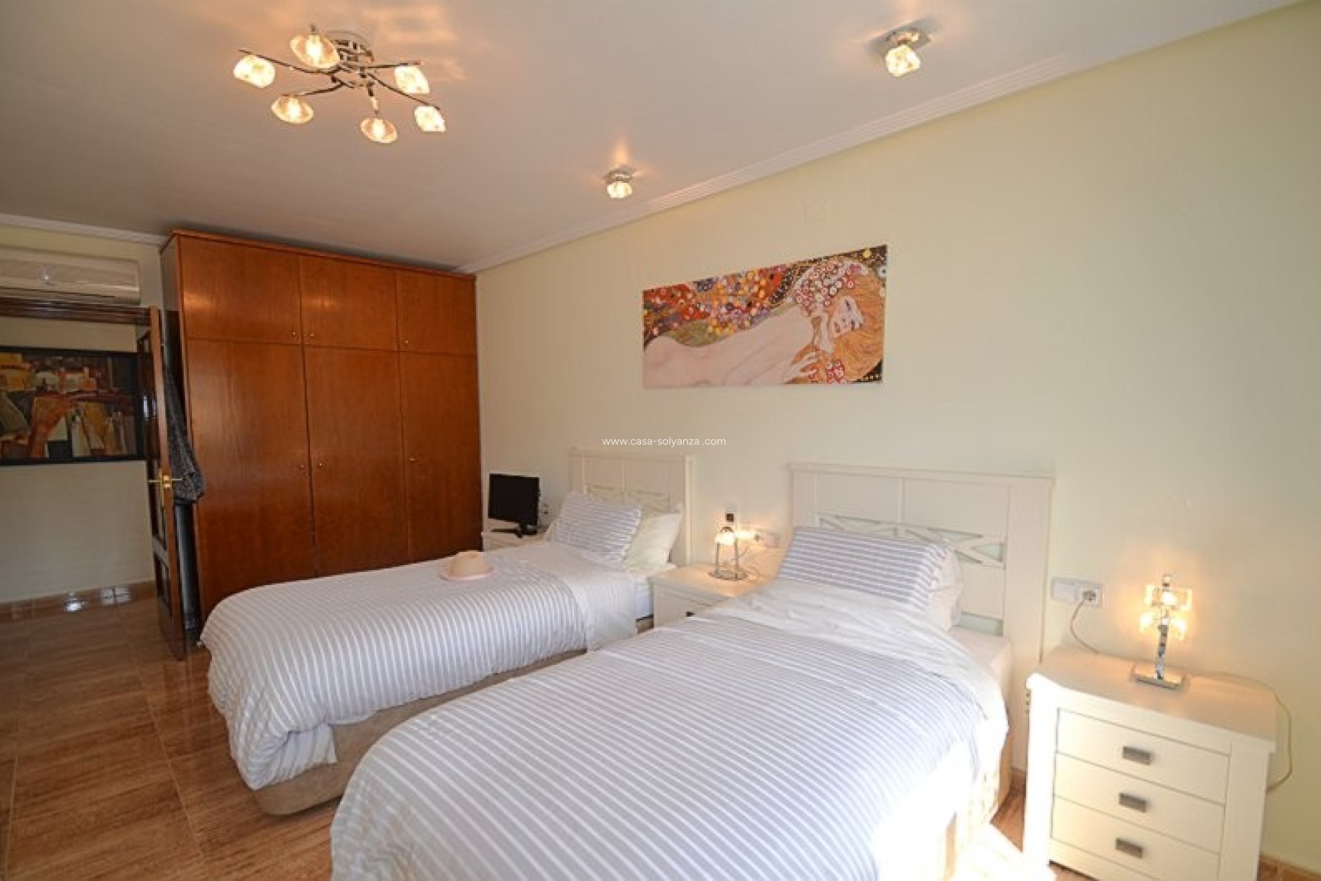 Revente - Villa - Campos del Río - Inland