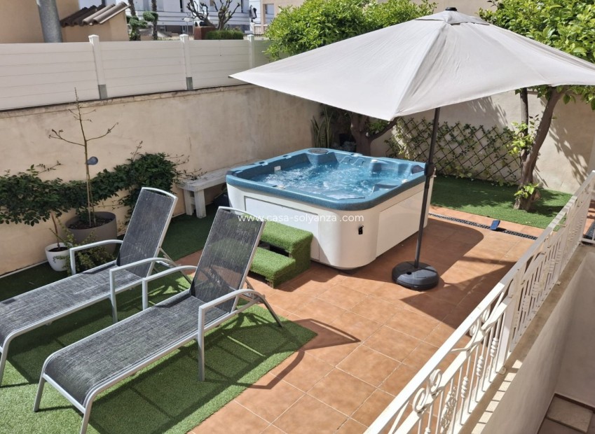 Revente - Villa Detached - Ciudad Quesada - Doña pepa