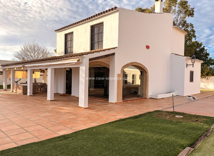 Revente - Villa - Detached - Santa Pola - El Poble Llevanti