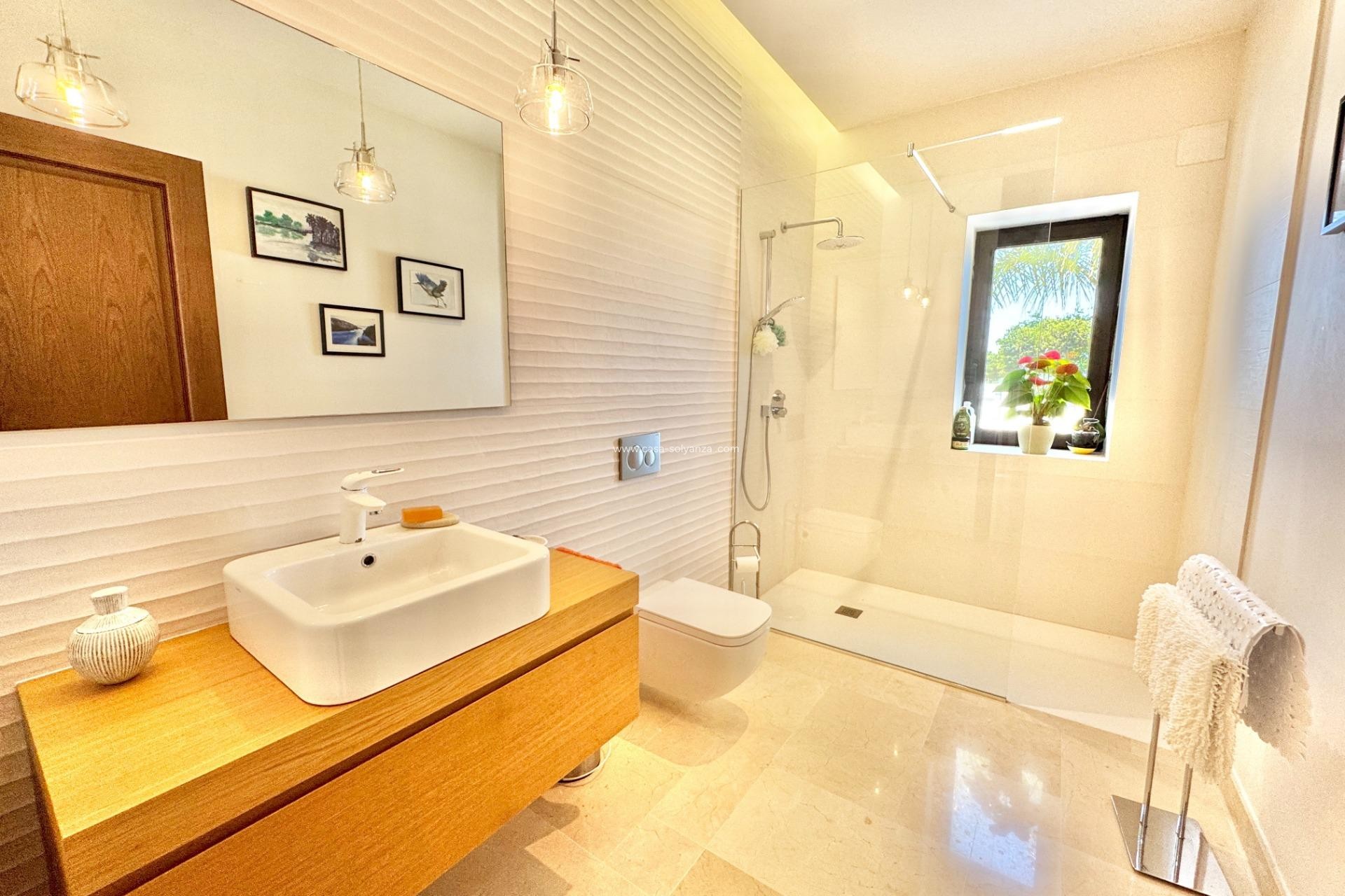 Revente - Villa - Dolores - Comunidad Valenciana