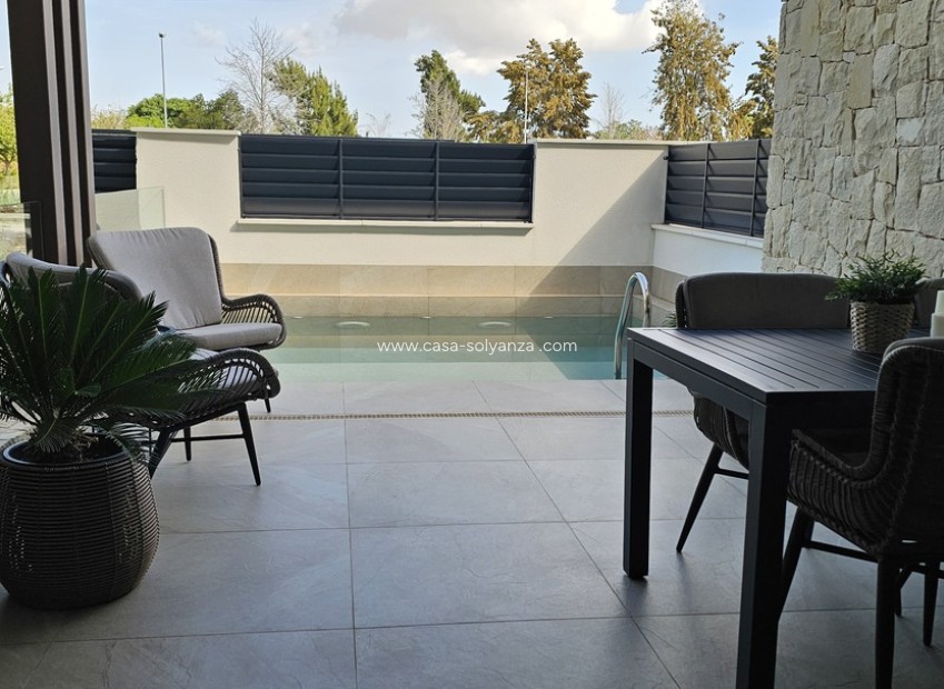 Revente - Villa - Dolores - Sector 4