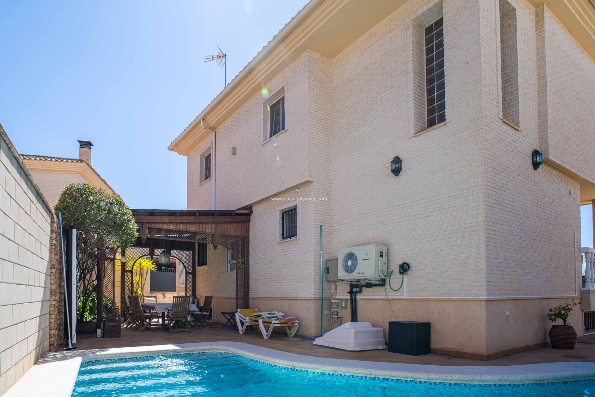 Revente - Villa - Elda