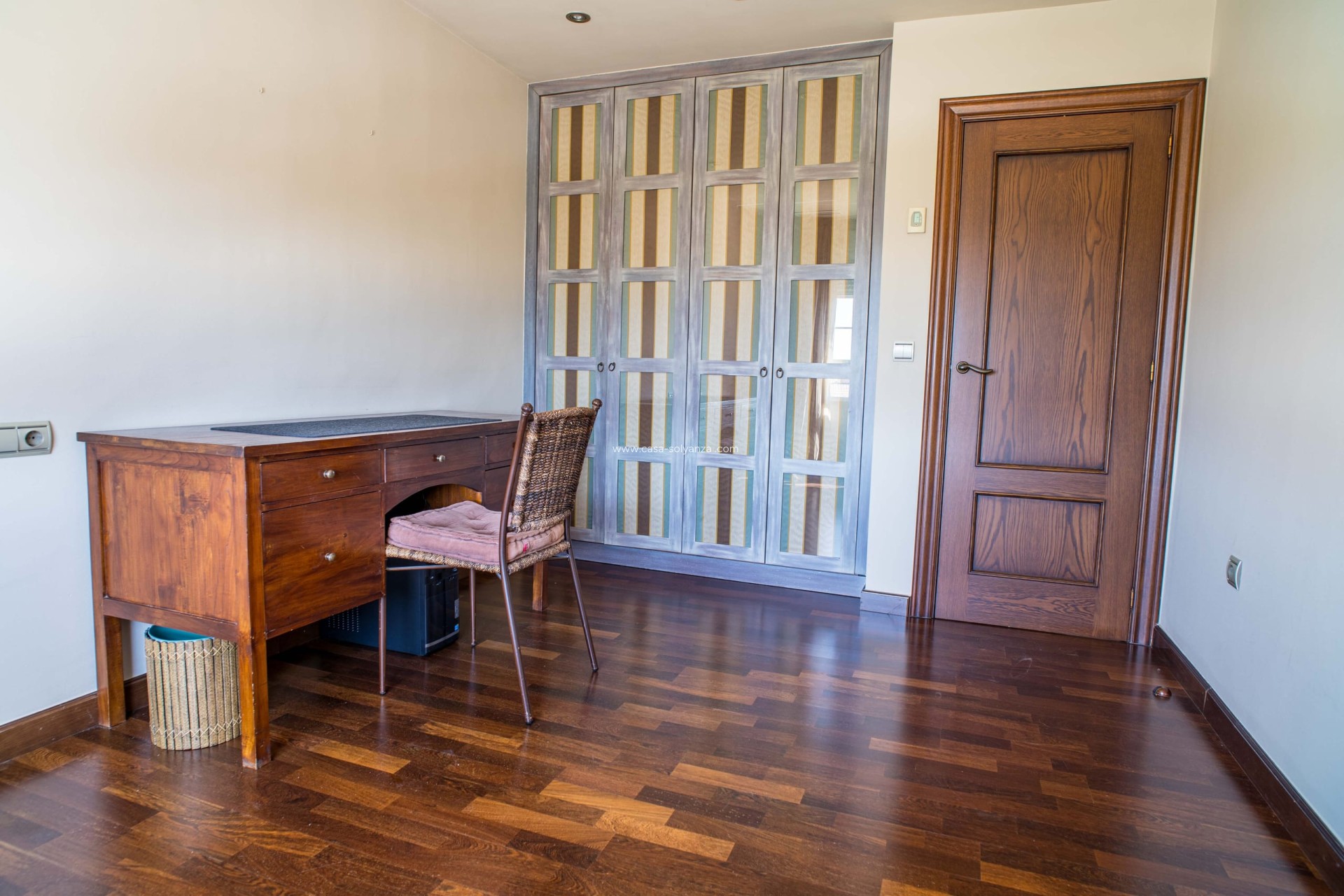 Revente - Villa - Elda