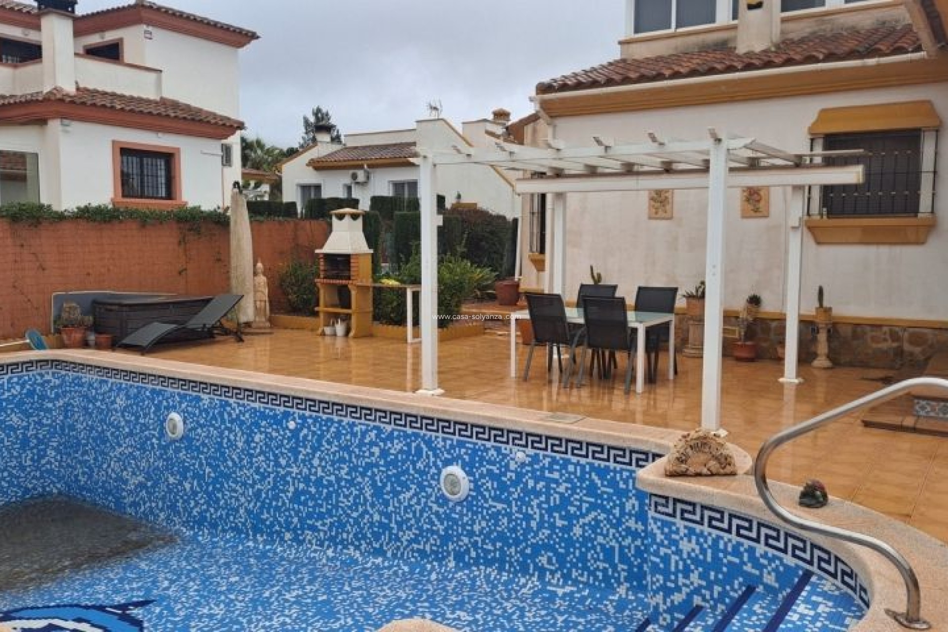 Revente - Villa - Hondón de las Nieves - Inland