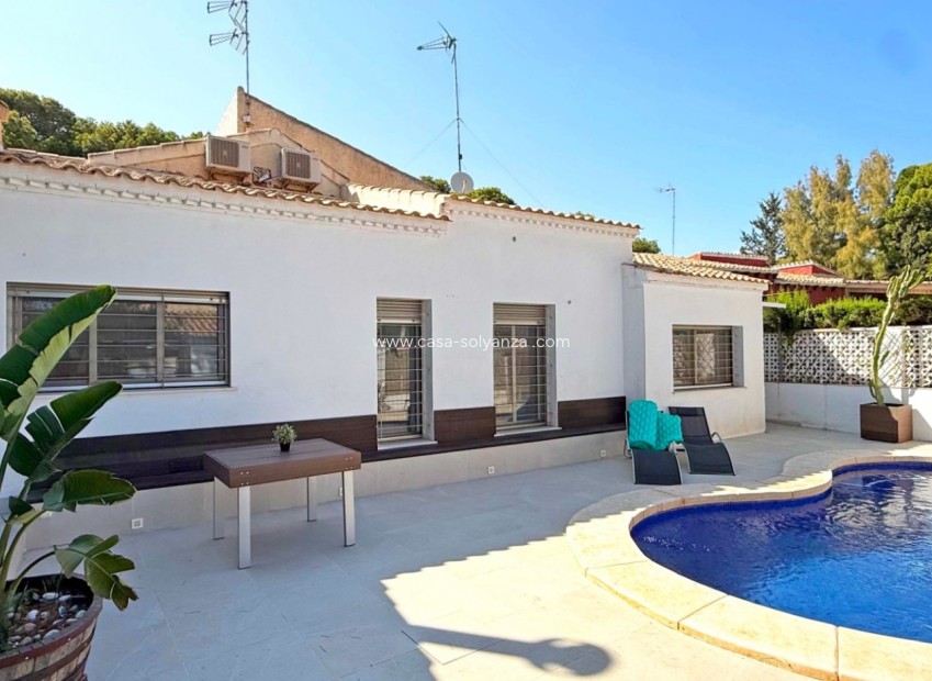 Revente - Villa - Orihuela Costa - Costa Blanca