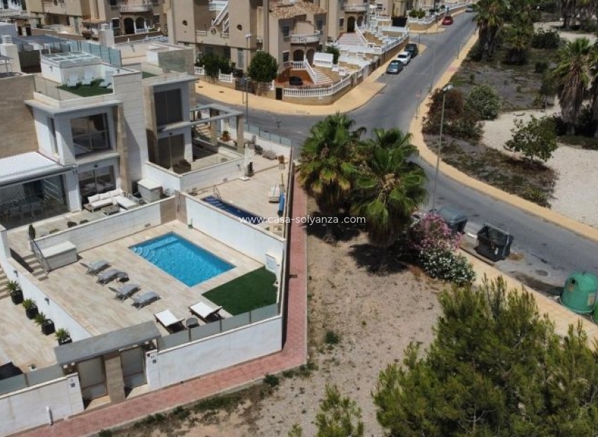 Revente - Villa - Orihuela Costa - Costa Blanca