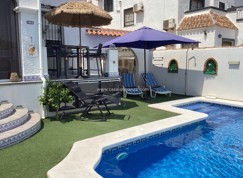 Revente - Villa - Orihuela Costa - Costa Blanca