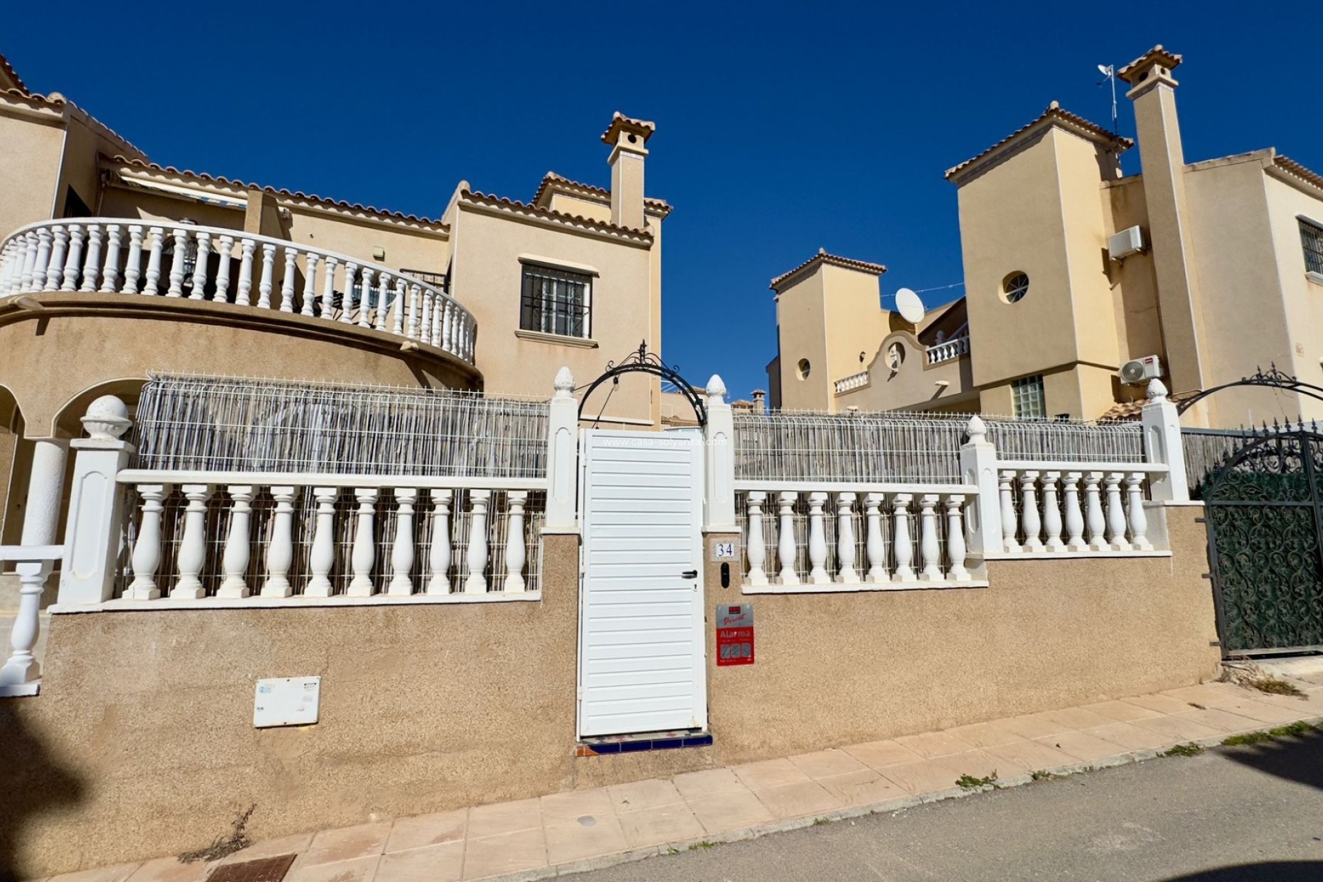 Revente - Villa - Orihuela Costa - Costa Blanca