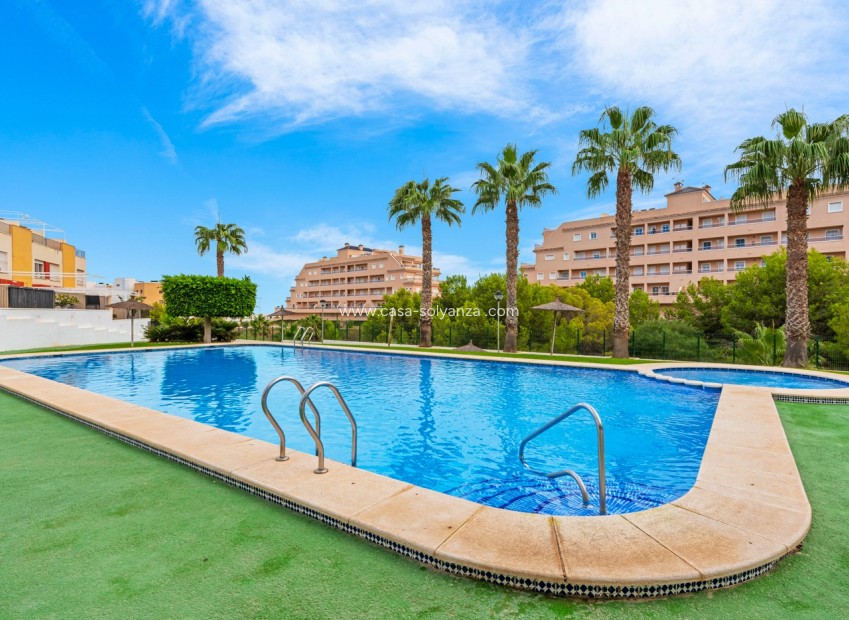 Revente - Villa - Orihuela Costa - Costa Blanca