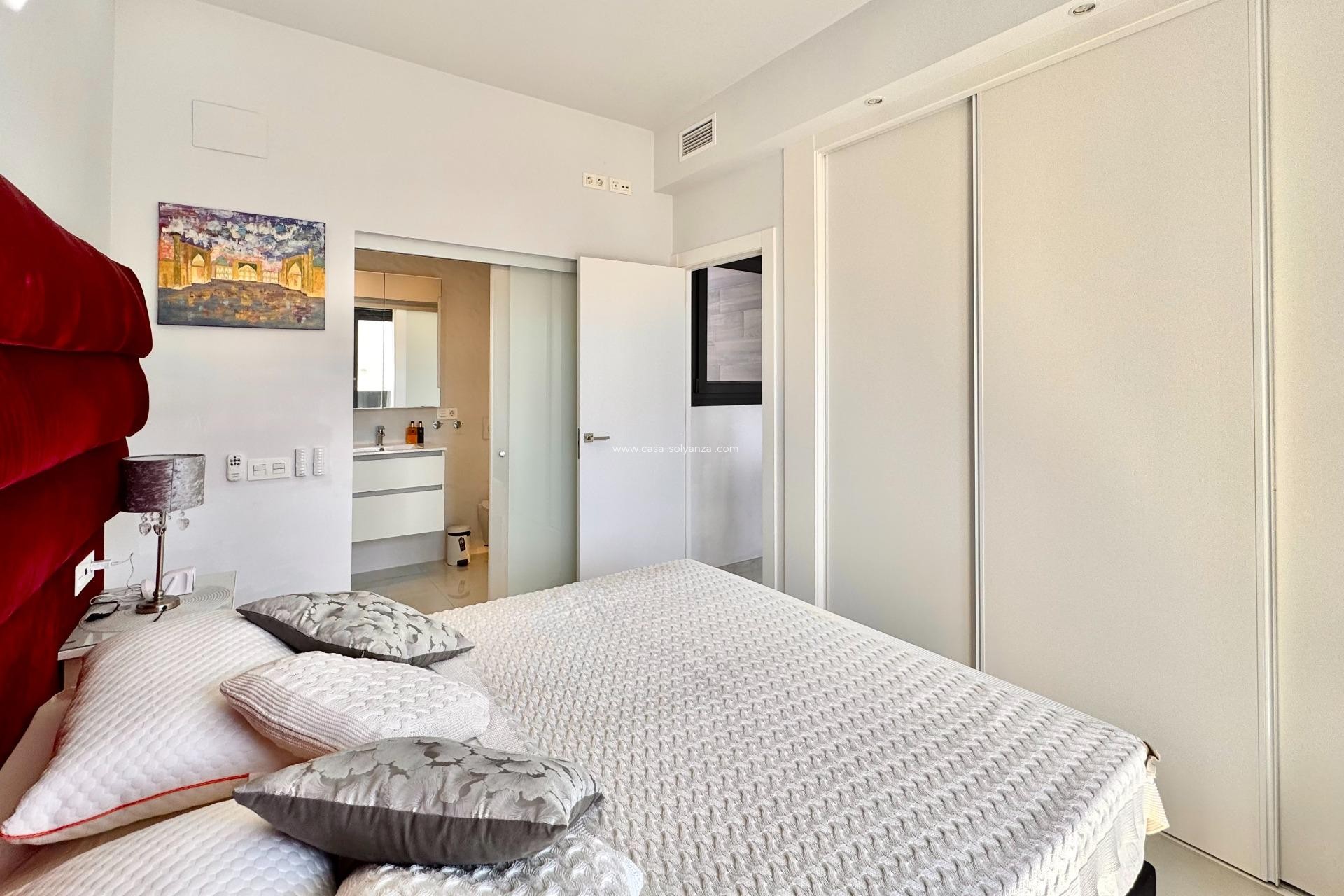 Revente - Villa - Orihuela Costa - Lomas de Cabo Roig