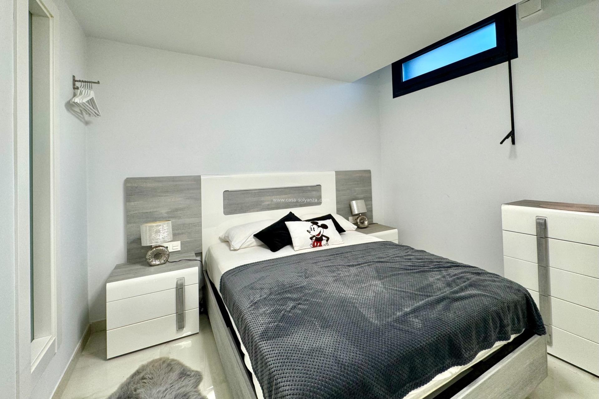 Revente - Villa - Orihuela Costa - Lomas de Cabo Roig