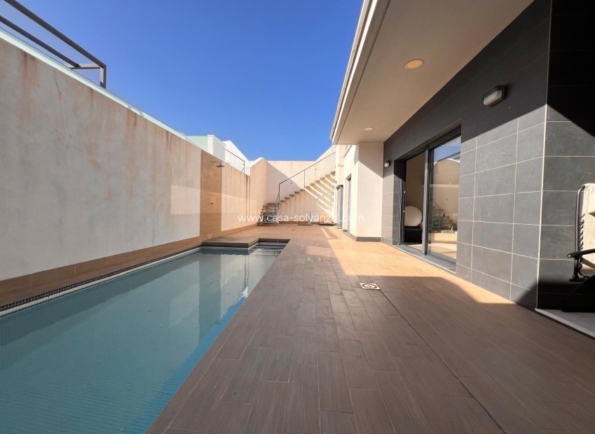 Revente - Villa - Orihuela Costa - Lomas de Cabo Roig