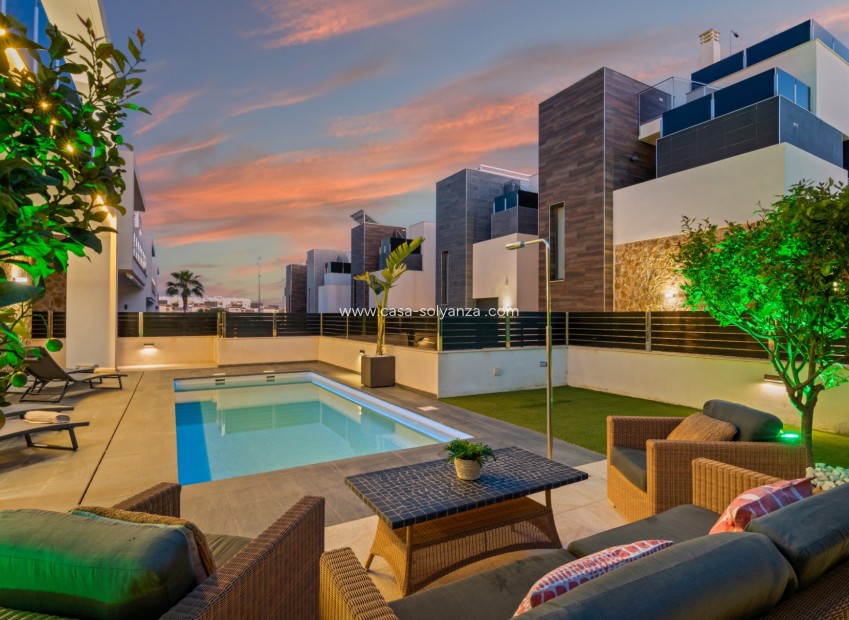 Revente - Villa - Orihuela Costa - Lomas de Campoamor