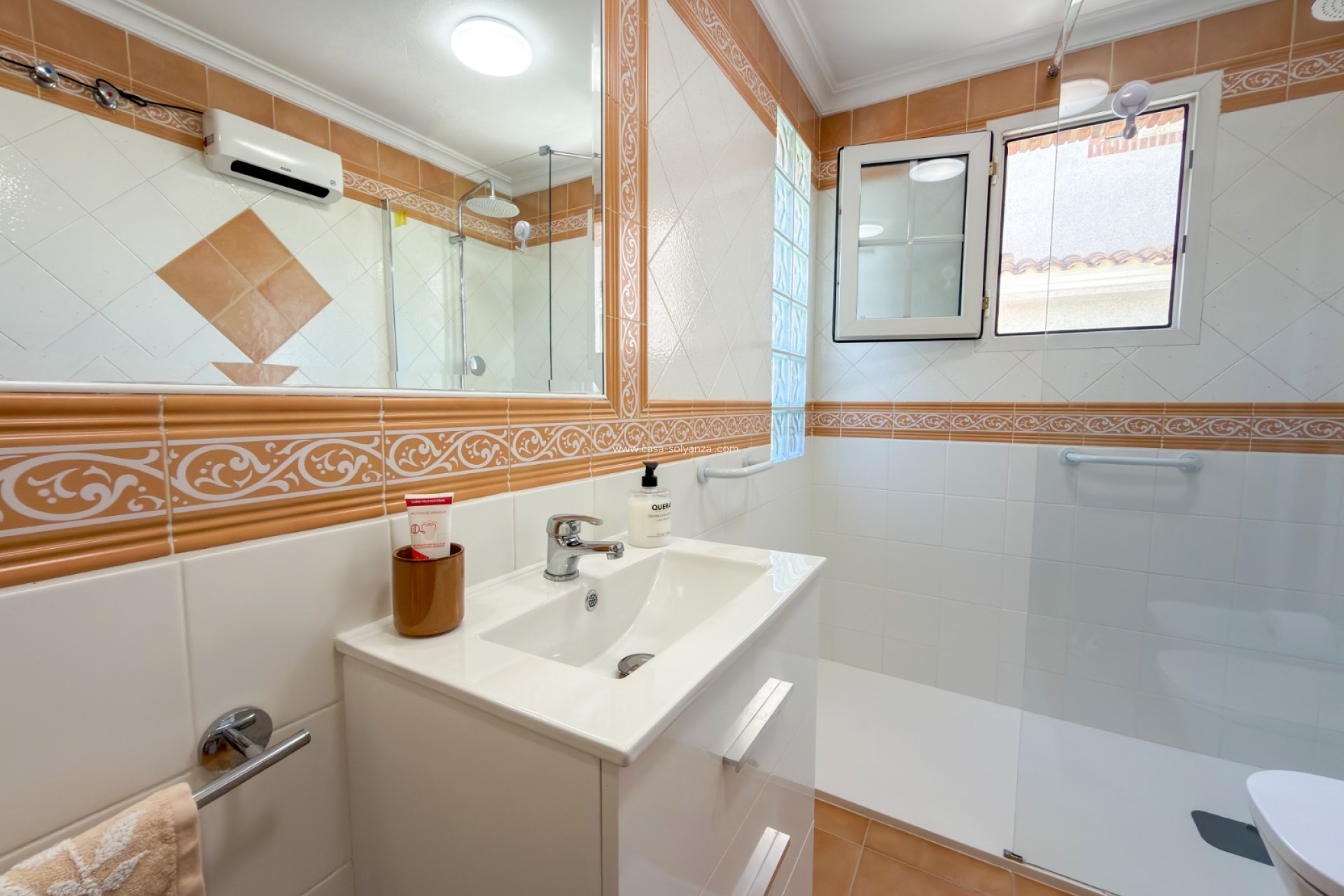 Revente - Villa - Orihuela Costa - Los Dolses